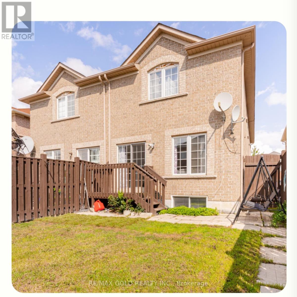 (Main & 2nd Floor) - 95 Crystalview Crescent, Brampton, Ontario  L6P 2S2 - Photo 20 - W12450663