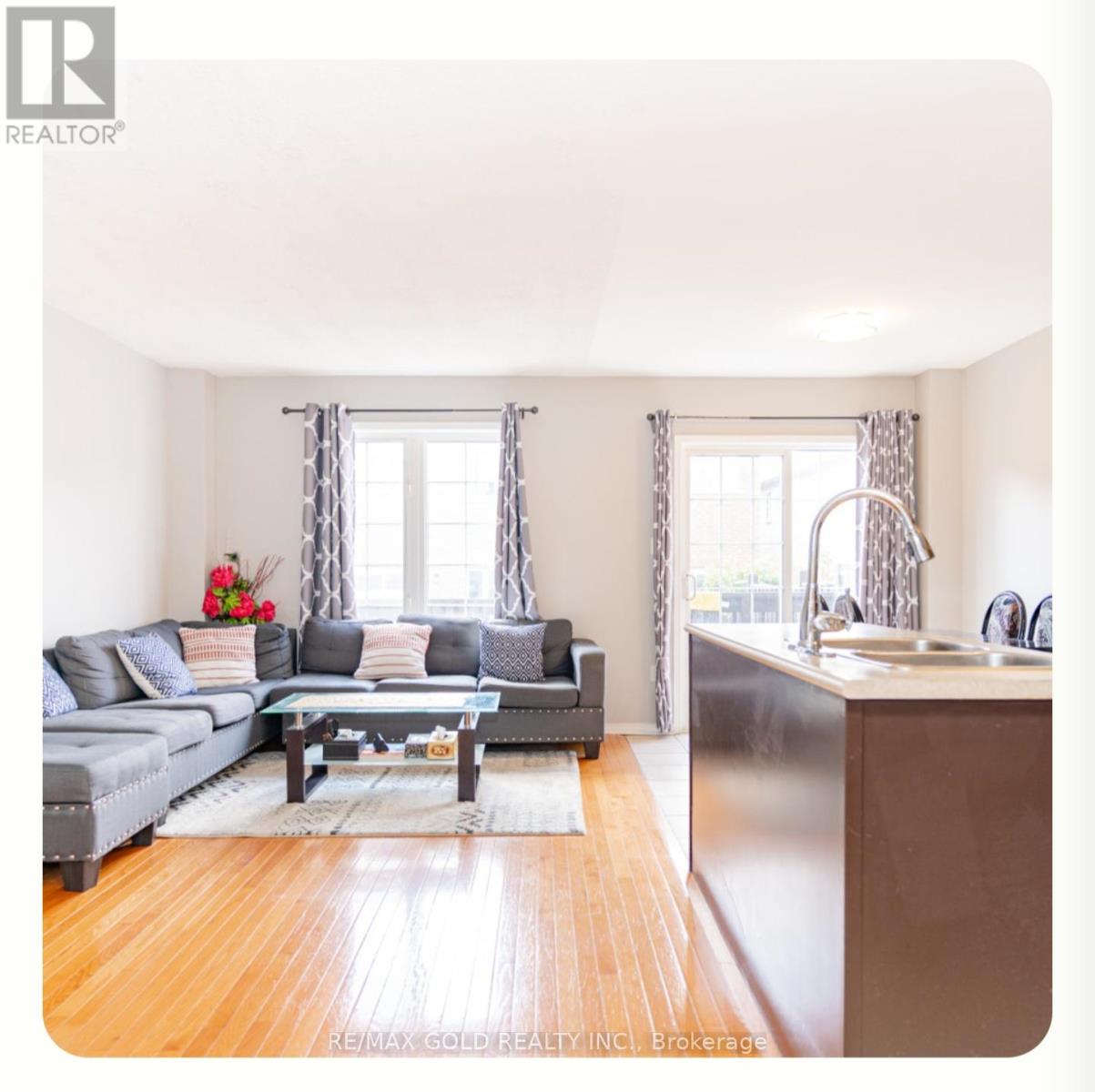 (Main & 2nd Floor) - 95 Crystalview Crescent, Brampton, Ontario  L6P 2S2 - Photo 6 - W12450663