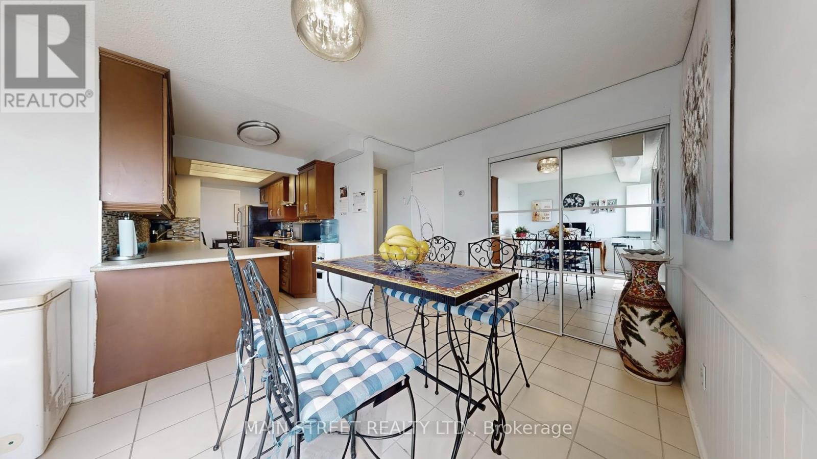 2502 - 3100 Kirwin Avenue, Mississauga (Cooksville), Ontario  L5A 3S6 - Photo 13 - W12450675