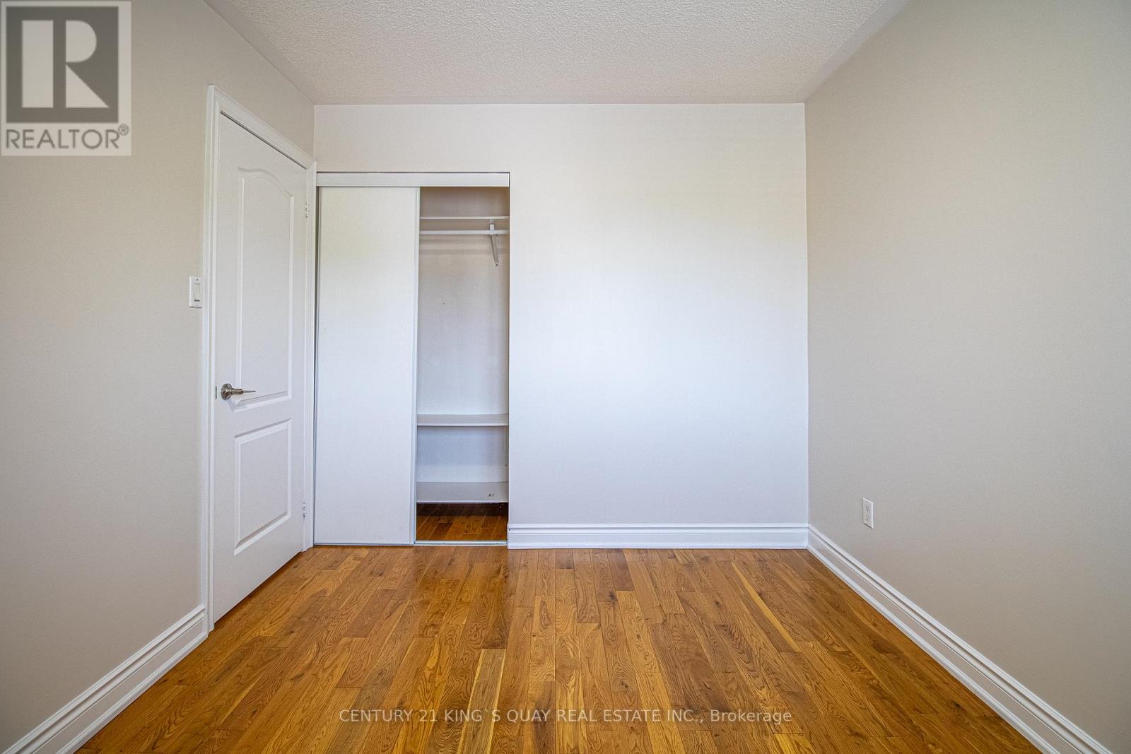 1100 Houston Drive, Milton, Ontario  L9T 6E8 - Photo 34 - W12450685