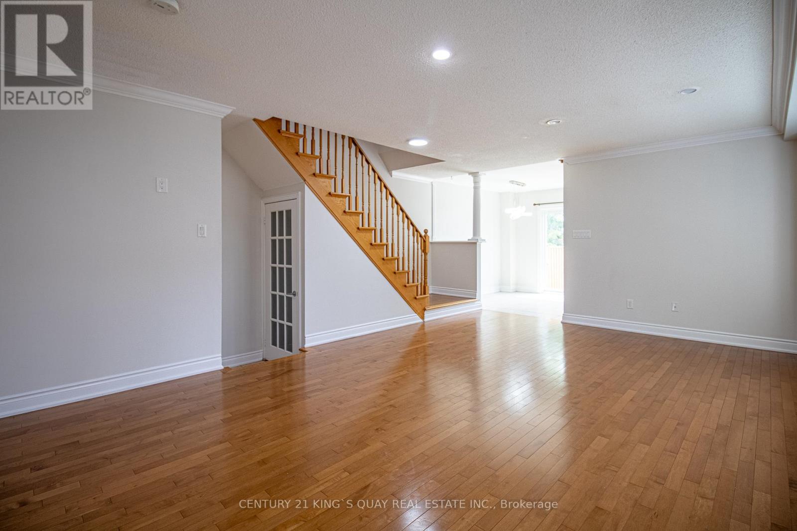 1100 Houston Drive, Milton, Ontario  L9T 6E8 - Photo 8 - W12450685