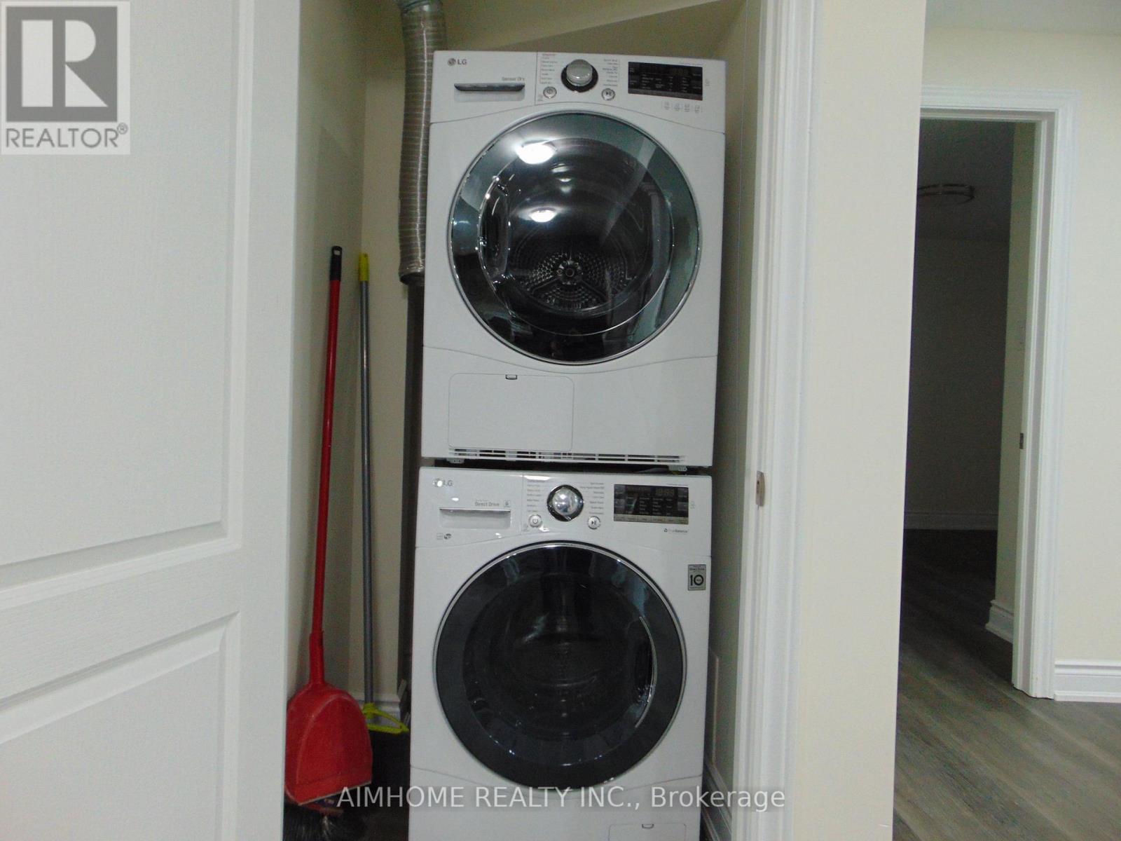 2450 Credit Valley Road, Mississauga, Ontario  L5M 4G6 - Photo 11 - W12450688