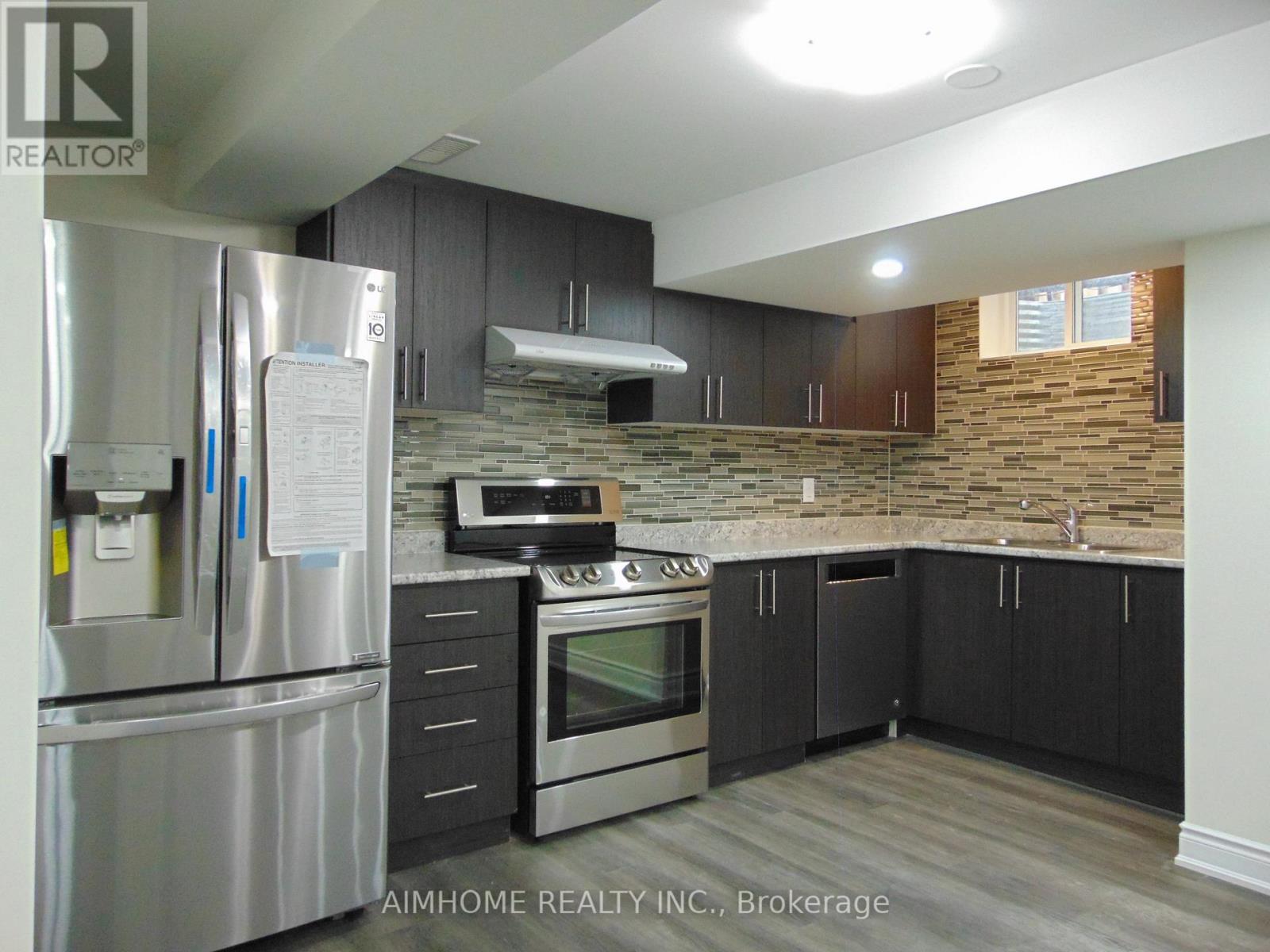 2450 Credit Valley Road, Mississauga, Ontario  L5M 4G6 - Photo 2 - W12450688