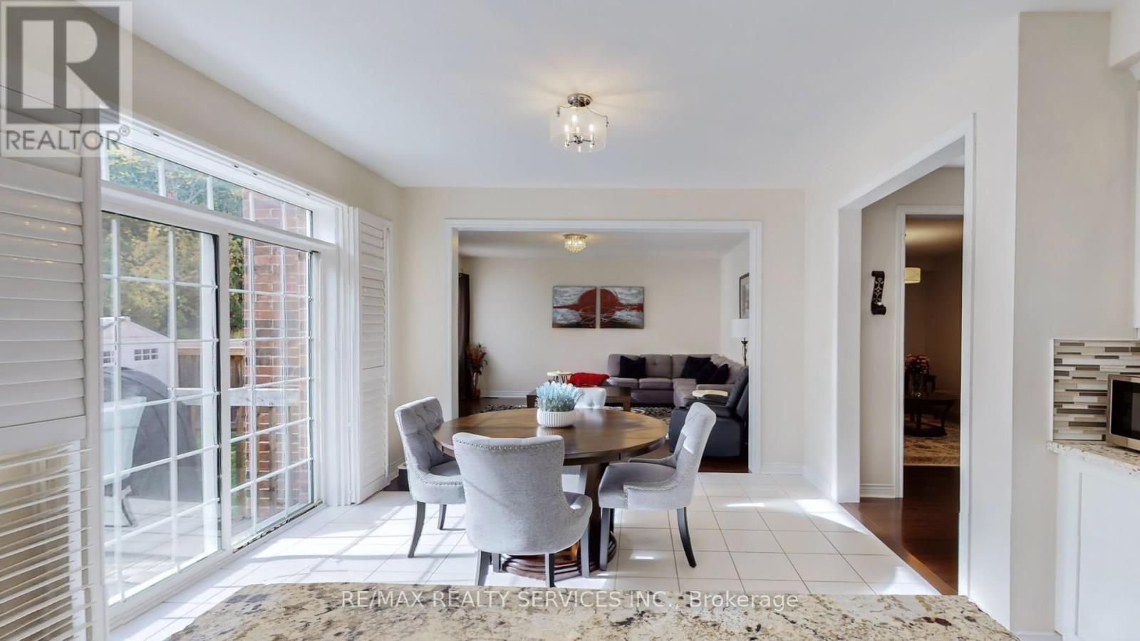 70 Little Britain Crescent, Brampton, Ontario  L6Y 6A8 - Photo 18 - W12450689
