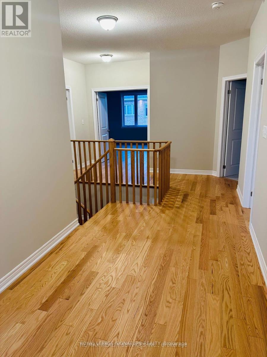 267 Thornbush Boulevard, Brampton, Ontario  L7A 5K1 - Photo 2 - W12450693