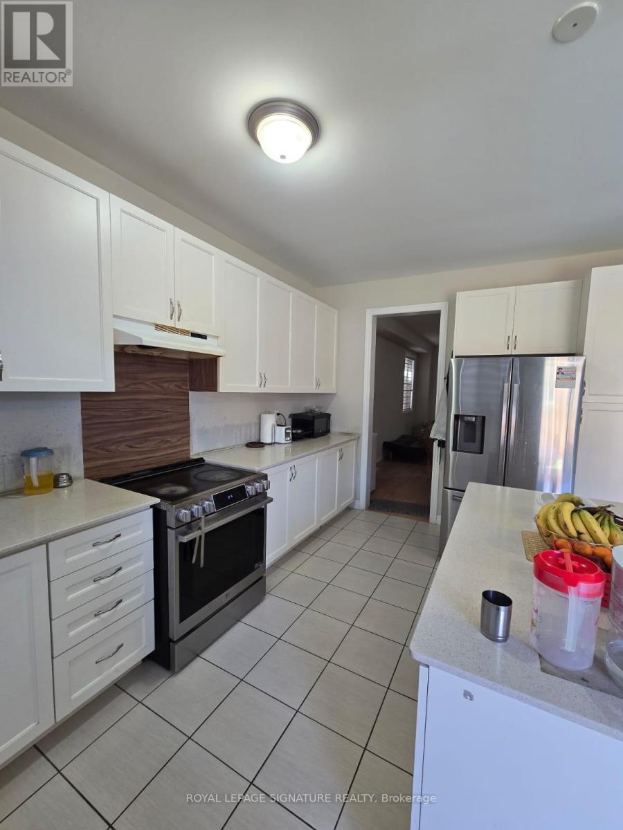 267 Thornbush Boulevard, Brampton, Ontario  L7A 5K1 - Photo 28 - W12450693