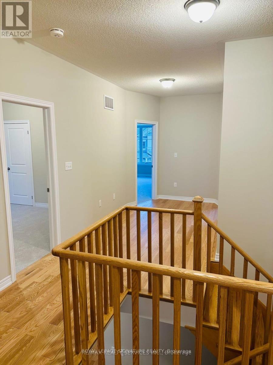 267 Thornbush Boulevard, Brampton, Ontario  L7A 5K1 - Photo 3 - W12450693
