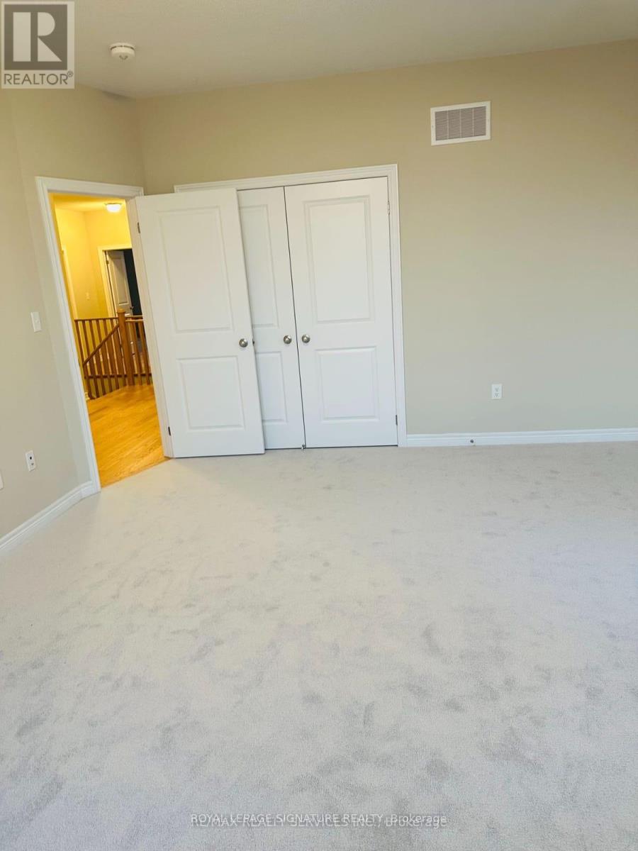 267 Thornbush Boulevard, Brampton, Ontario  L7A 5K1 - Photo 33 - W12450693