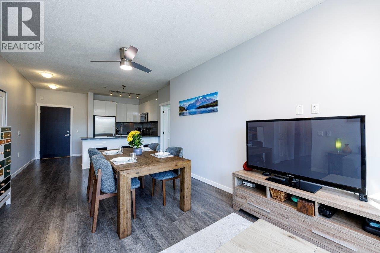 301 2665 Mountain Highway, North Vancouver, British Columbia  V7J 0A8 - Photo 11 - R3056405