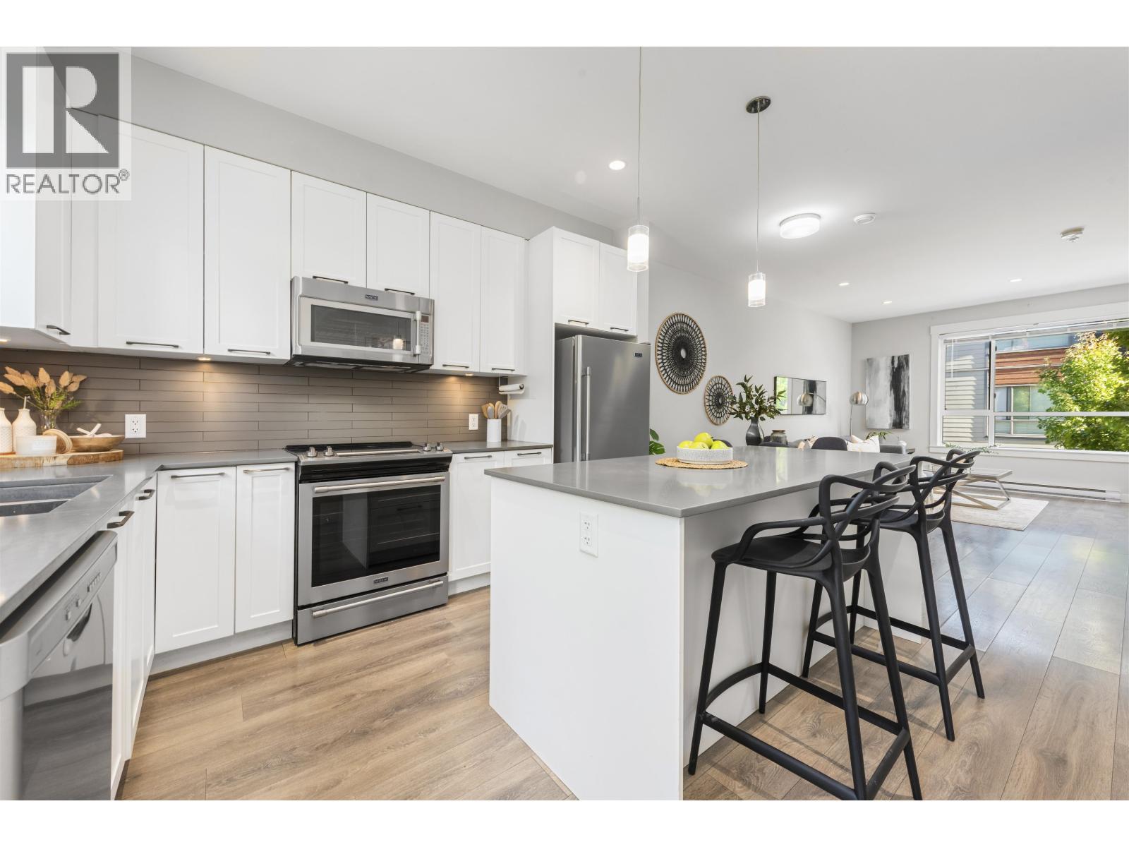 9 38684 Buckley Avenue, Squamish, British Columbia  V8B 0M4 - Photo 3 - R3056409