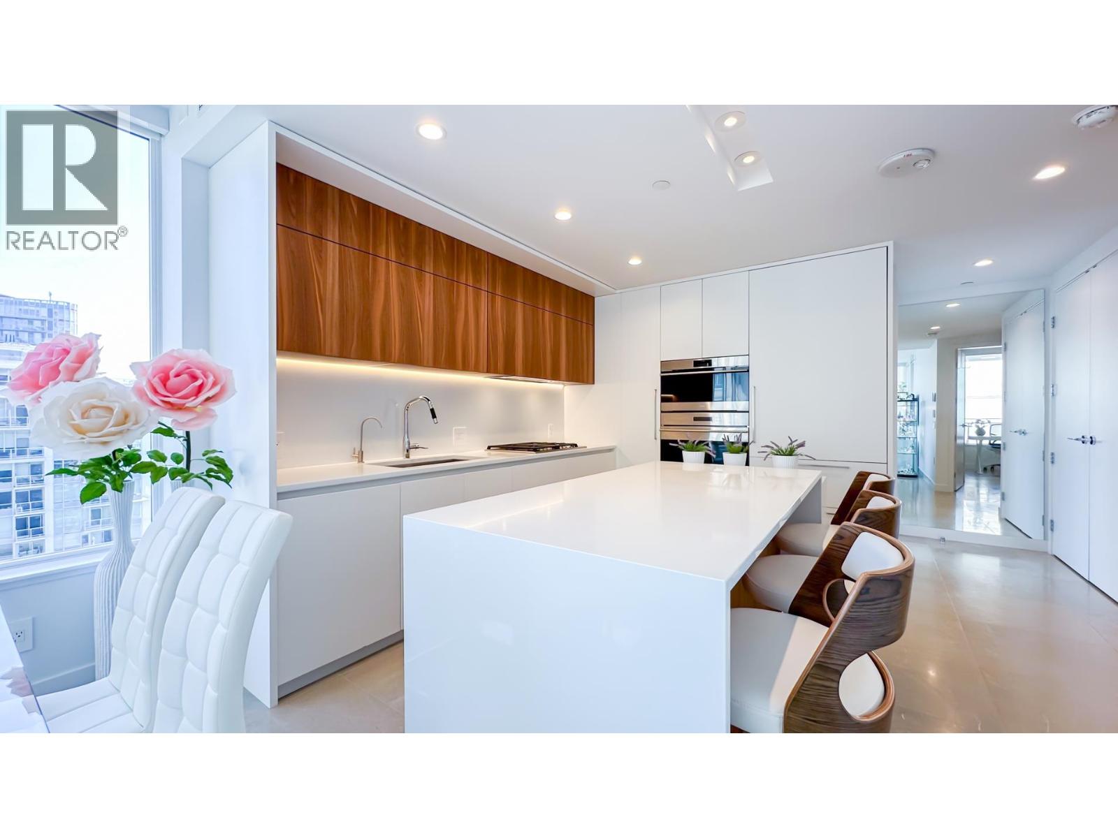 2301 885 Cambie Street, Vancouver, British Columbia  V6B 0R6 - Photo 2 - R3056417
