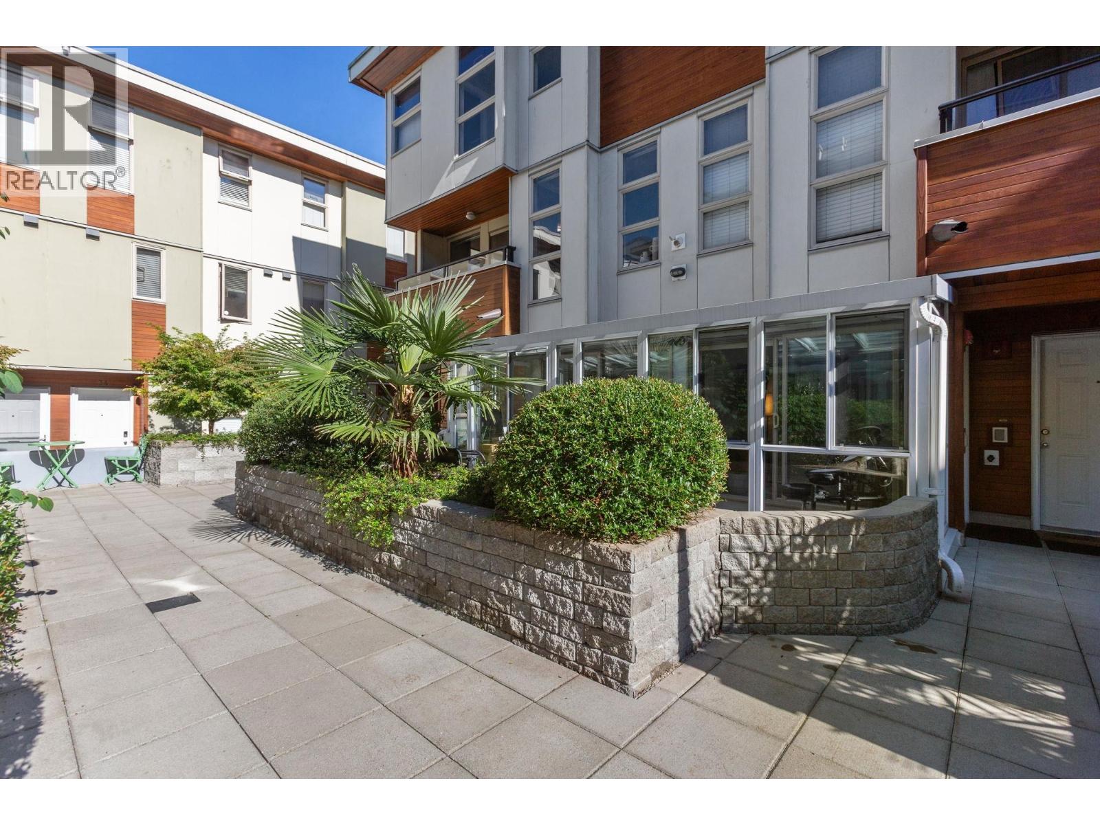 19 628 W 6TH AVENUE, Vancouver, British Columbia