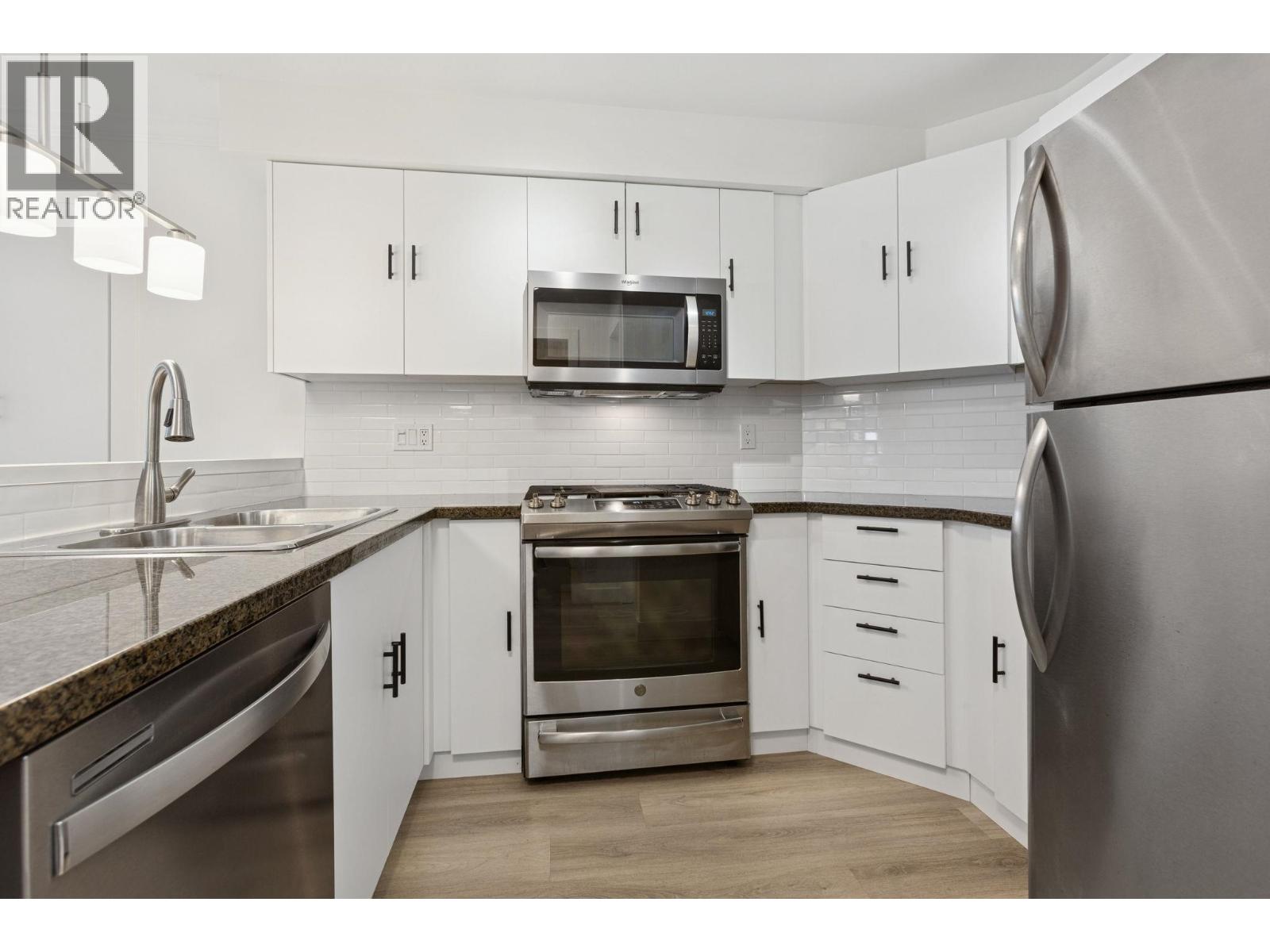 19 628 W 6th Avenue, Vancouver, British Columbia  V5Z 1A3 - Photo 8 - R3056435