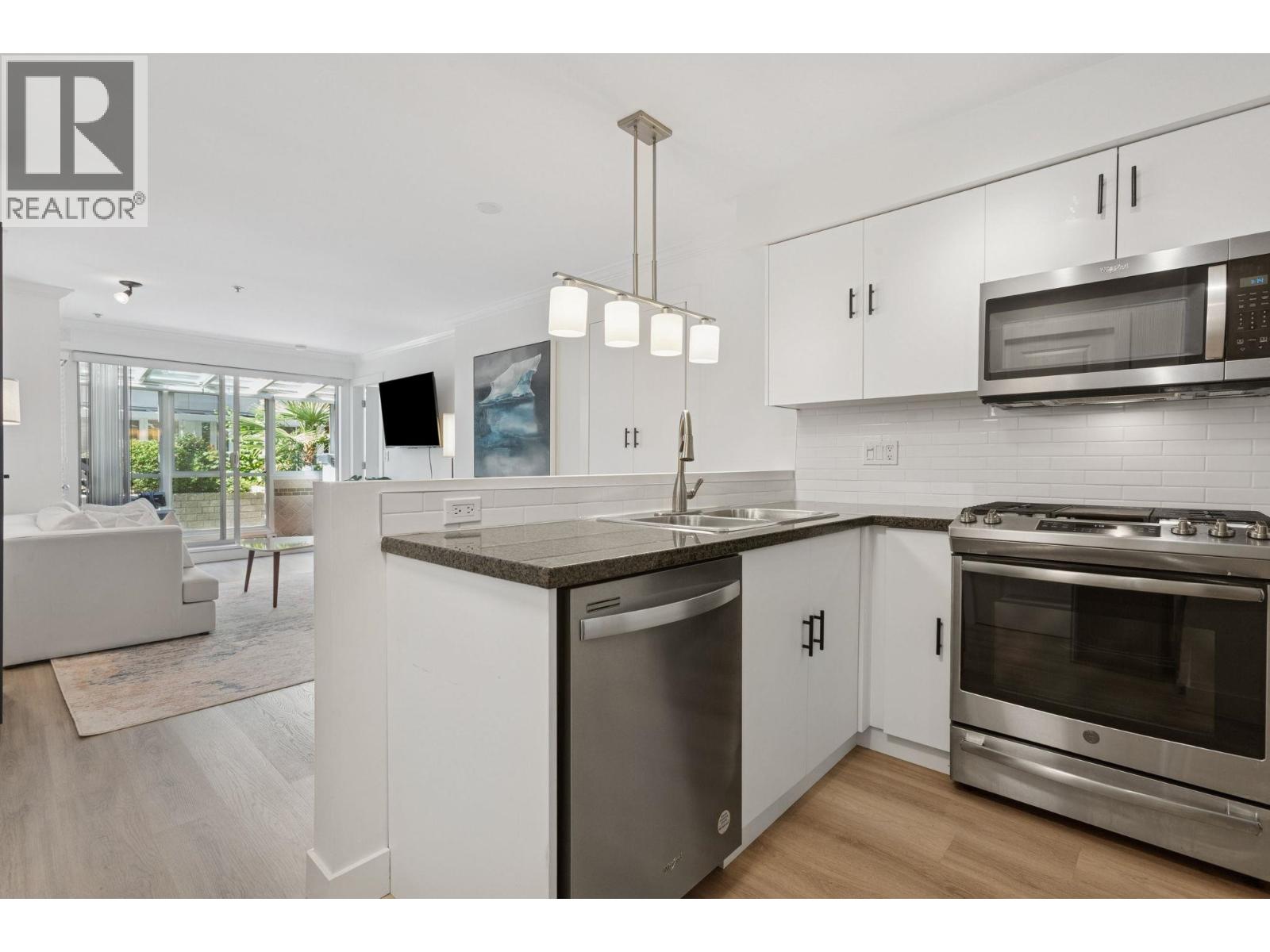 19 628 W 6th Avenue, Vancouver, British Columbia  V5Z 1A3 - Photo 9 - R3056435