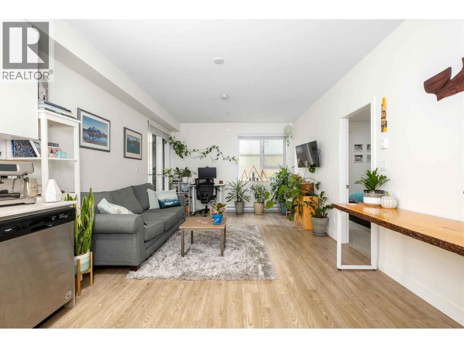 302 37881 Cleveland Avenue, Squamish, British Columbia  V8B 0Z7 - Photo 5 - R3056447