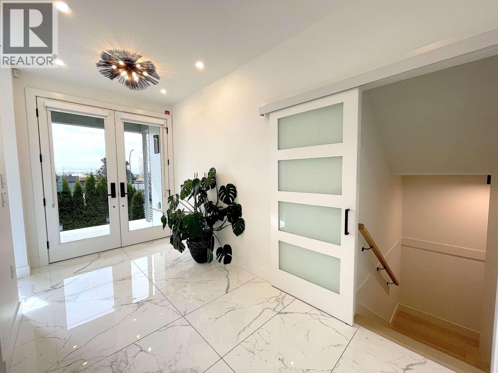 1633 Se Marine Drive, Vancouver, British Columbia  V5P 2R5 - Photo 6 - R3056422
