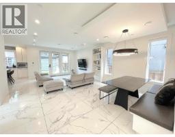 1633 SE MARINE DRIVE, Vancouver, British Columbia