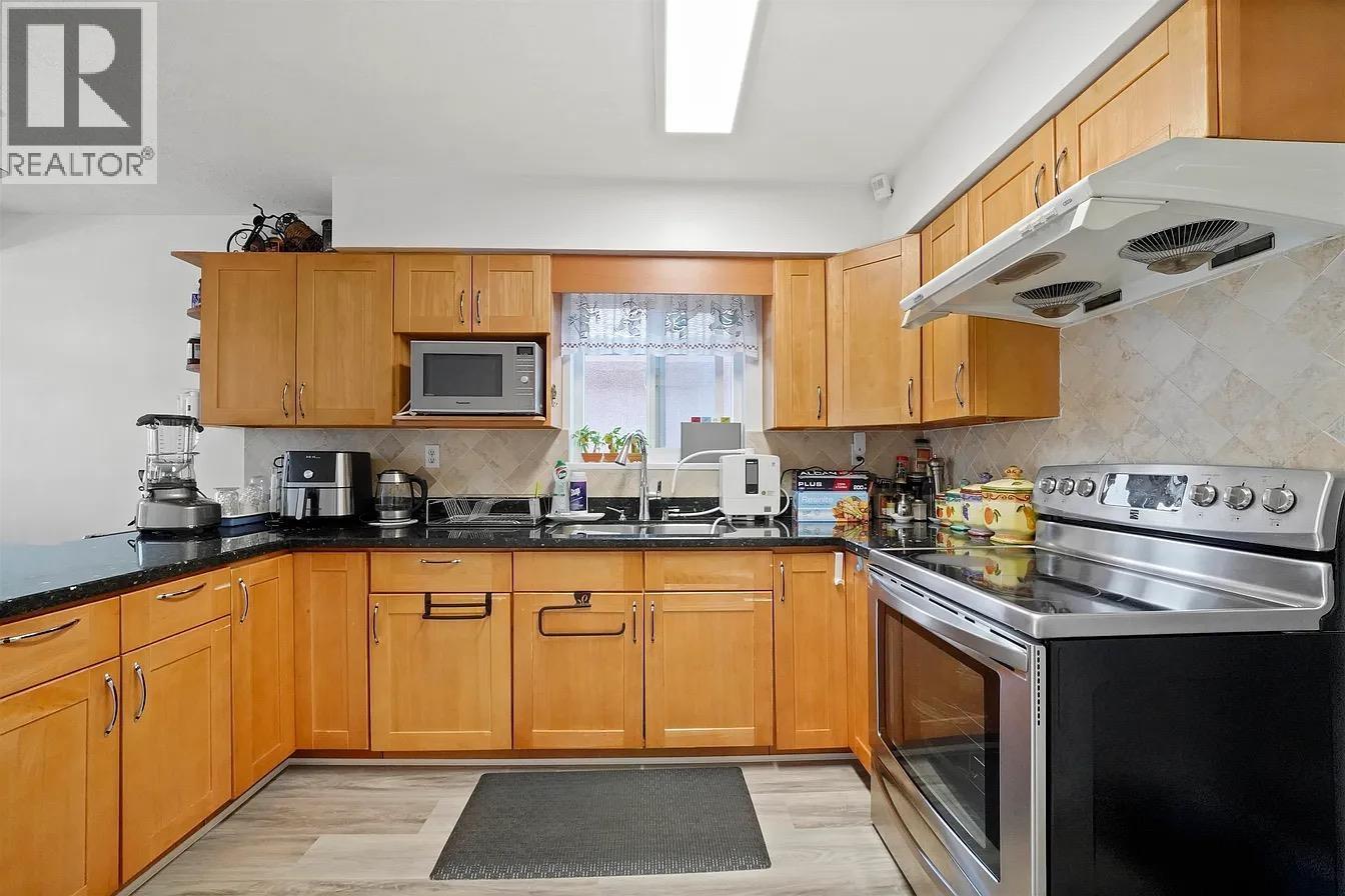 2374 E 33rd Avenue, Vancouver, British Columbia  V5R 2S3 - Photo 4 - R3056434