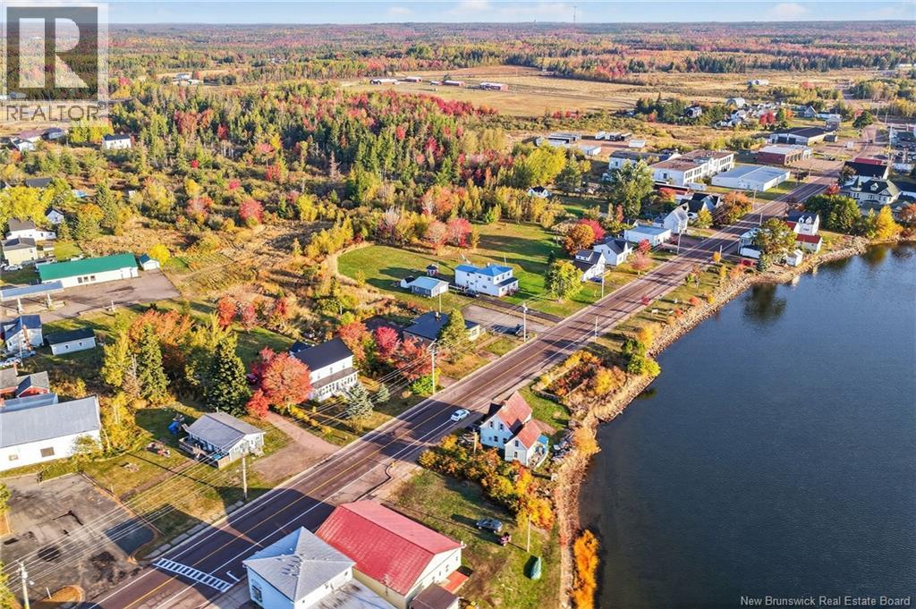 27 East Main Street, Port Elgin, New Brunswick  E4M 2X8 - Photo 6 - NB127328