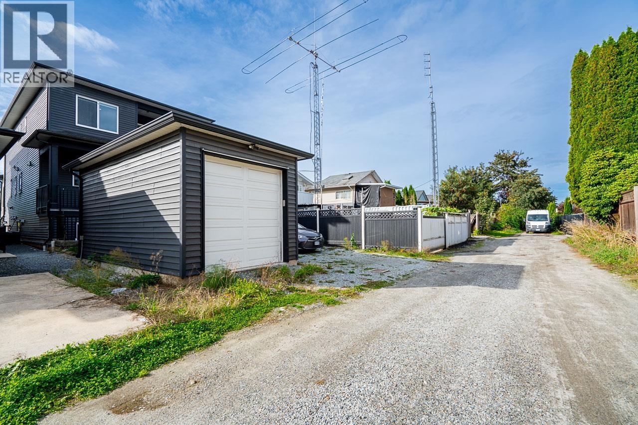 1845 Fraser Avenue, Port Coquitlam, British Columbia  V3B 1N2 - Photo 39 - R3056336