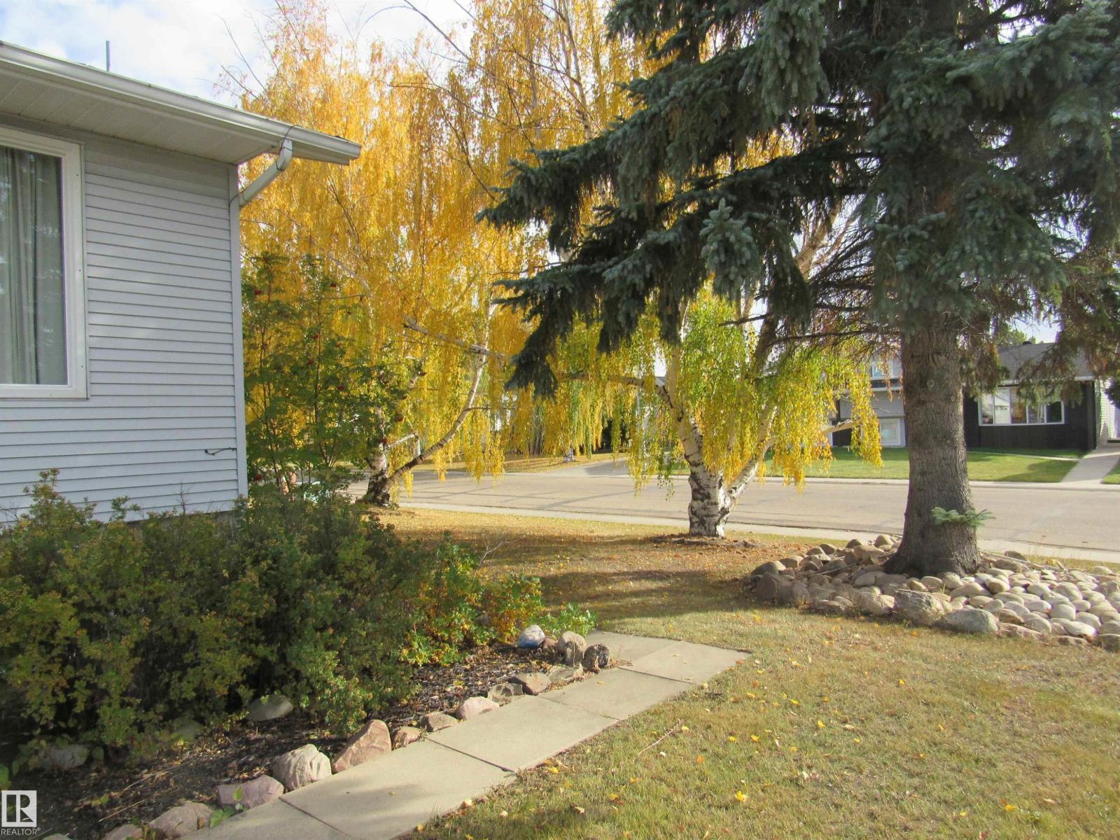 5512 58 Av, Barrhead, Alberta  T7N 1C7 - Photo 10 - E4461229