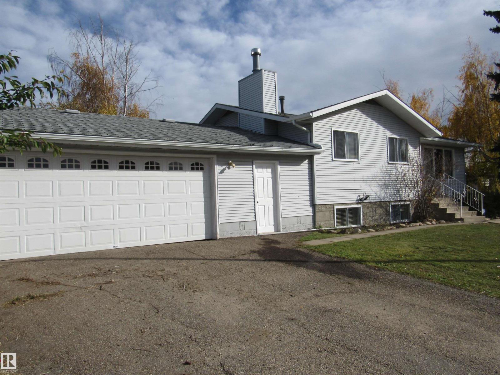 5512 58 Av, Barrhead, Alberta  T7N 1C7 - Photo 2 - E4461229