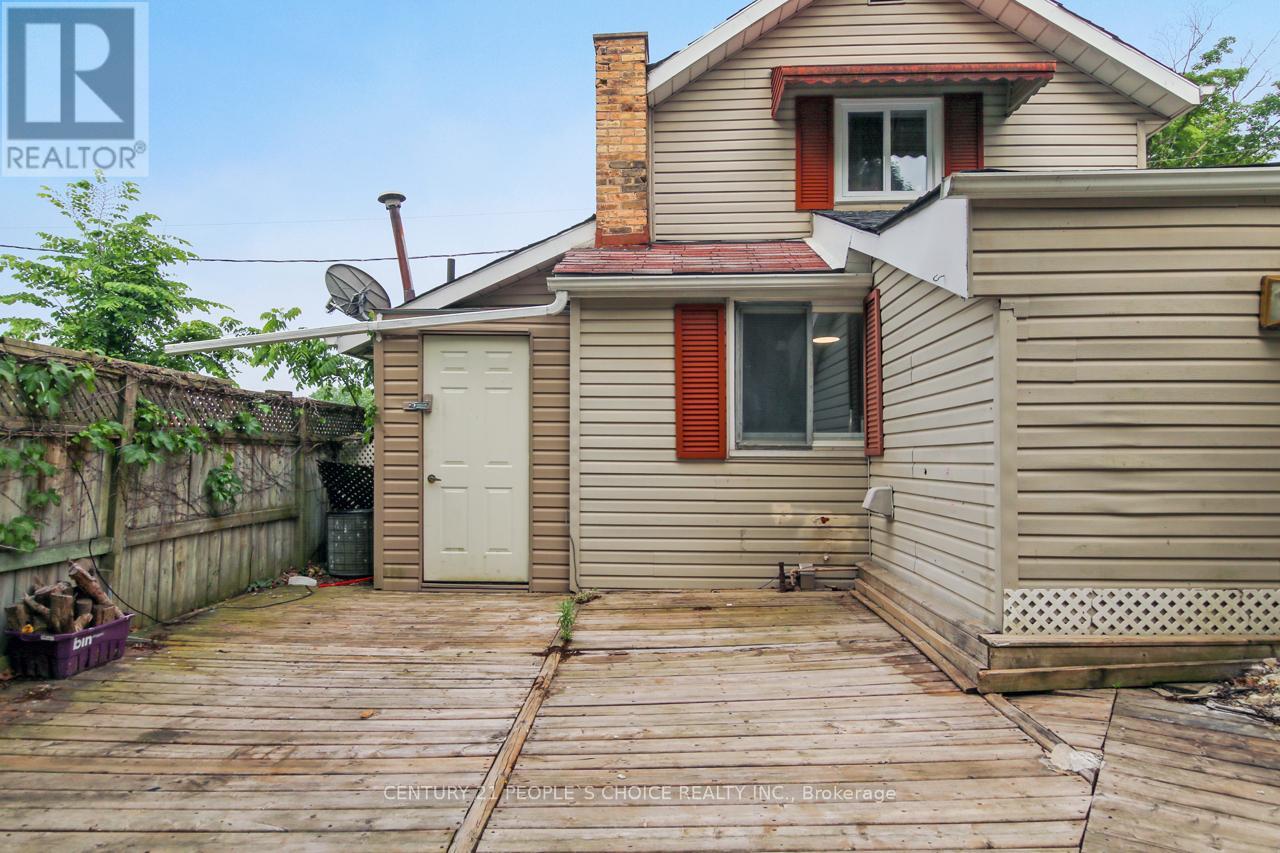 10 Givins Street, Woodstock, Ontario  N4S 5Y7 - Photo 18 - X12450651
