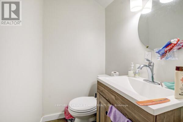 10 Givins Street, Woodstock, Ontario  N4S 5Y7 - Photo 2 - X12450651