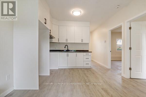 10 Givins Street, Woodstock, Ontario  N4S 5Y7 - Photo 6 - X12450651