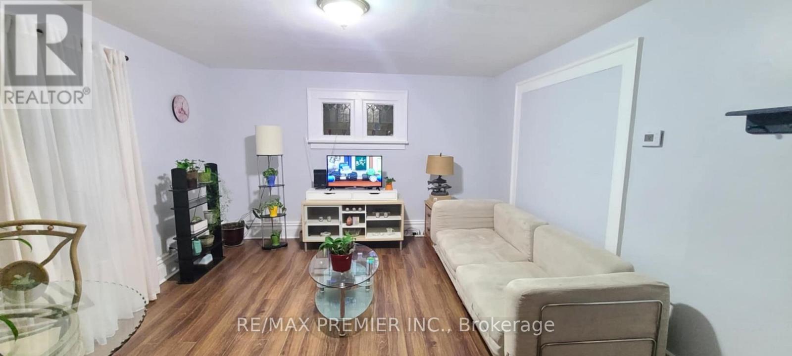 4752 Crawford Place, Niagara Falls, Ontario  L2E 1Z2 - Photo 9 - X12450660