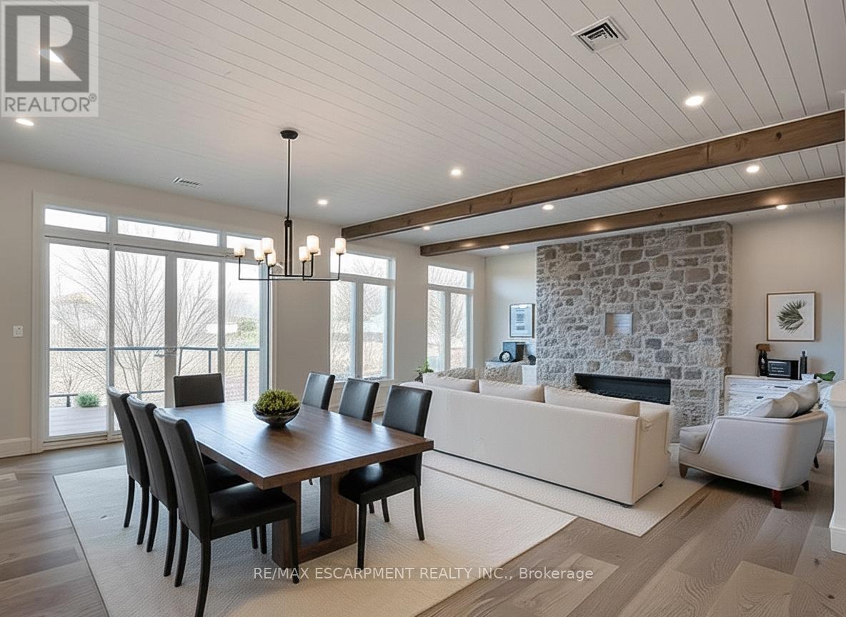 941 Old Mohawk Road, Hamilton, Ontario  L9G 3K9 - Photo 8 - X12450673