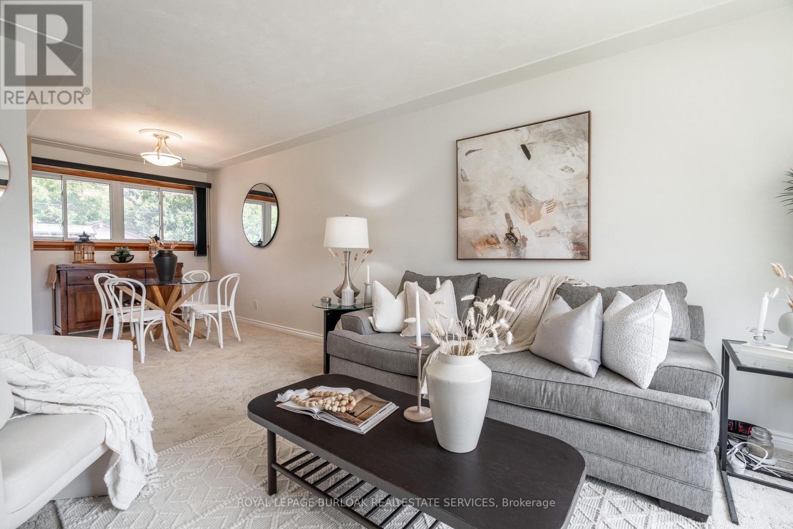 7 Kenwood Crescent, Hamilton (Huntington), Ontario  L8T 1W3 - Photo 5 - X12450691