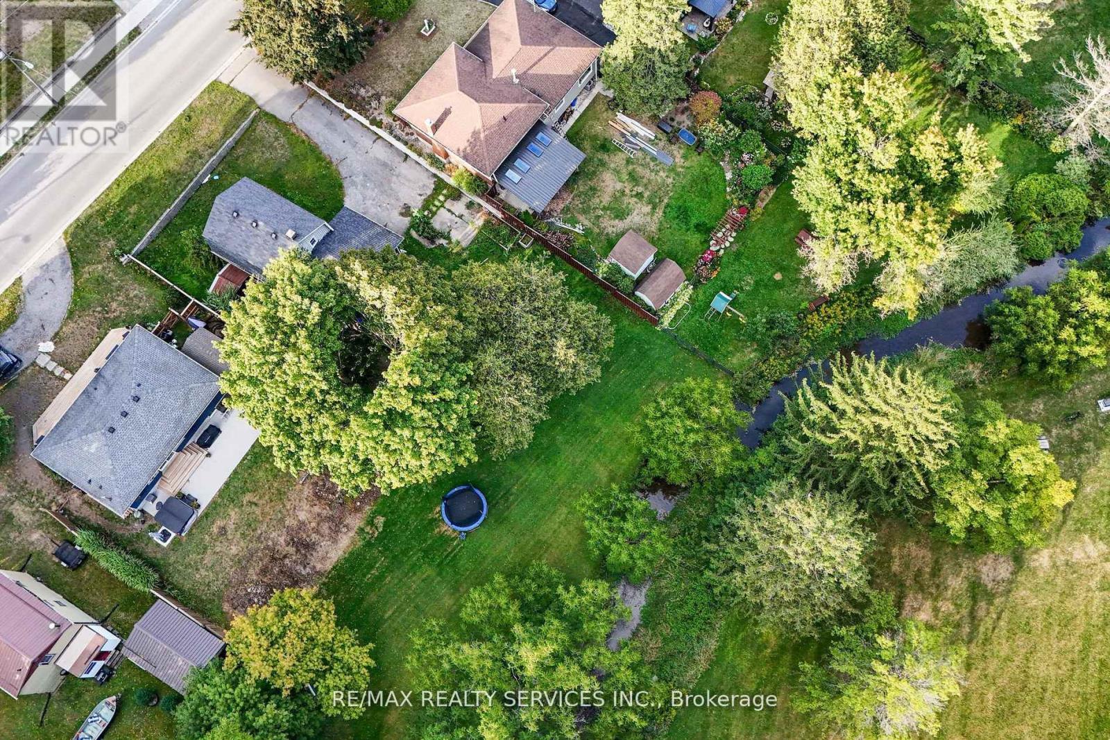 140 Canterbury Street, Ingersoll, Ontario  N5C 1C8 - Photo 4 - X12450692