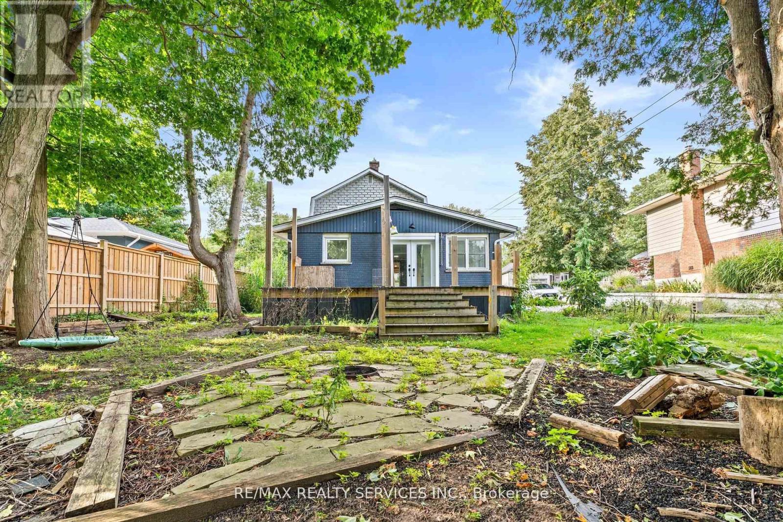 140 Canterbury Street, Ingersoll, Ontario  N5C 1C8 - Photo 46 - X12450692