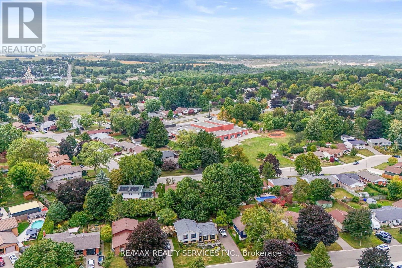 140 Canterbury Street, Ingersoll, Ontario  N5C 1C8 - Photo 6 - X12450692