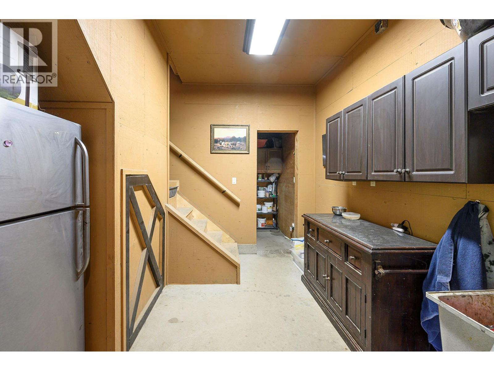 5833 Todd Road, Kamloops, British Columbia  V2C 6P2 - Photo 71 - 10365159