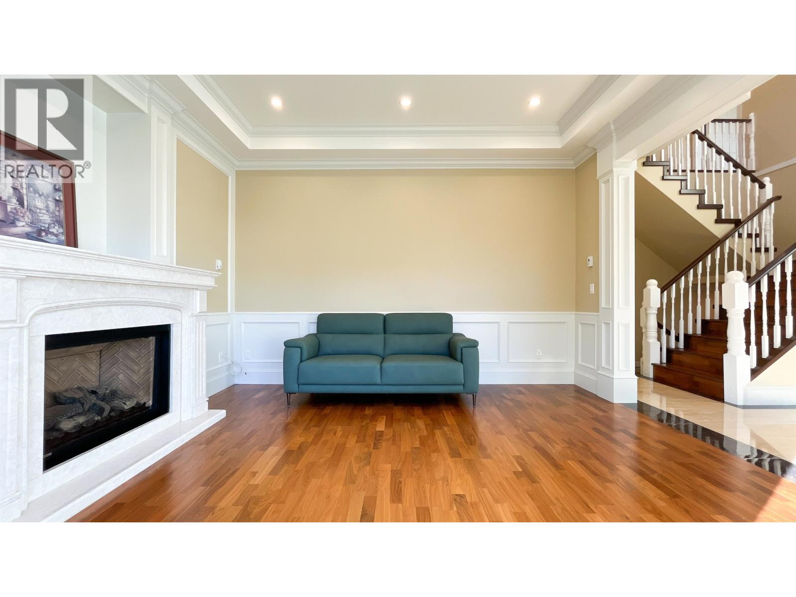 4319 Greta Street, Burnaby, British Columbia  V5J 1N9 - Photo 4 - R3054737
