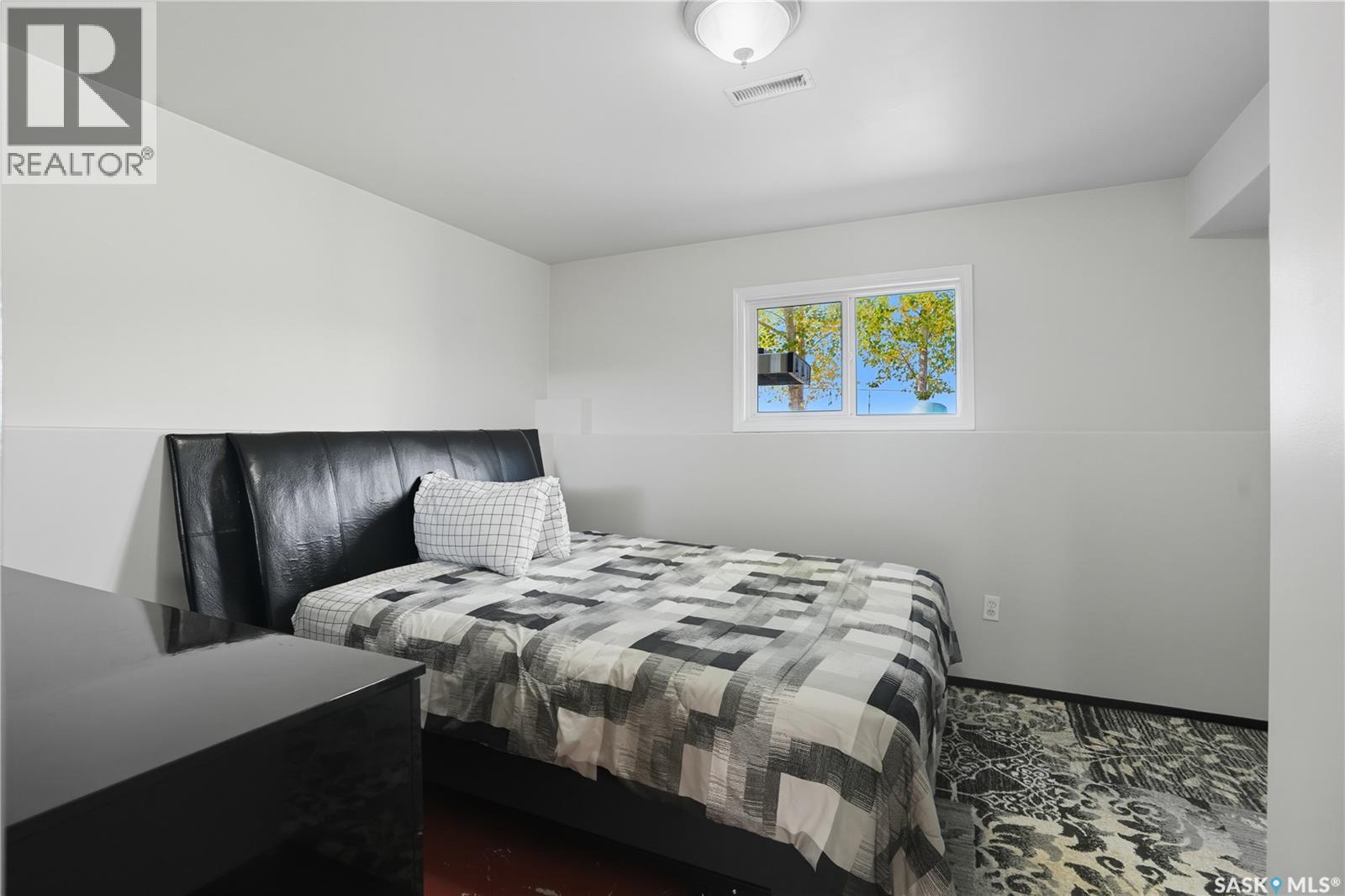 1331 Hughes Drive, Saskatoon, Saskatchewan  S7L 7N1 - Photo 21 - SK020346