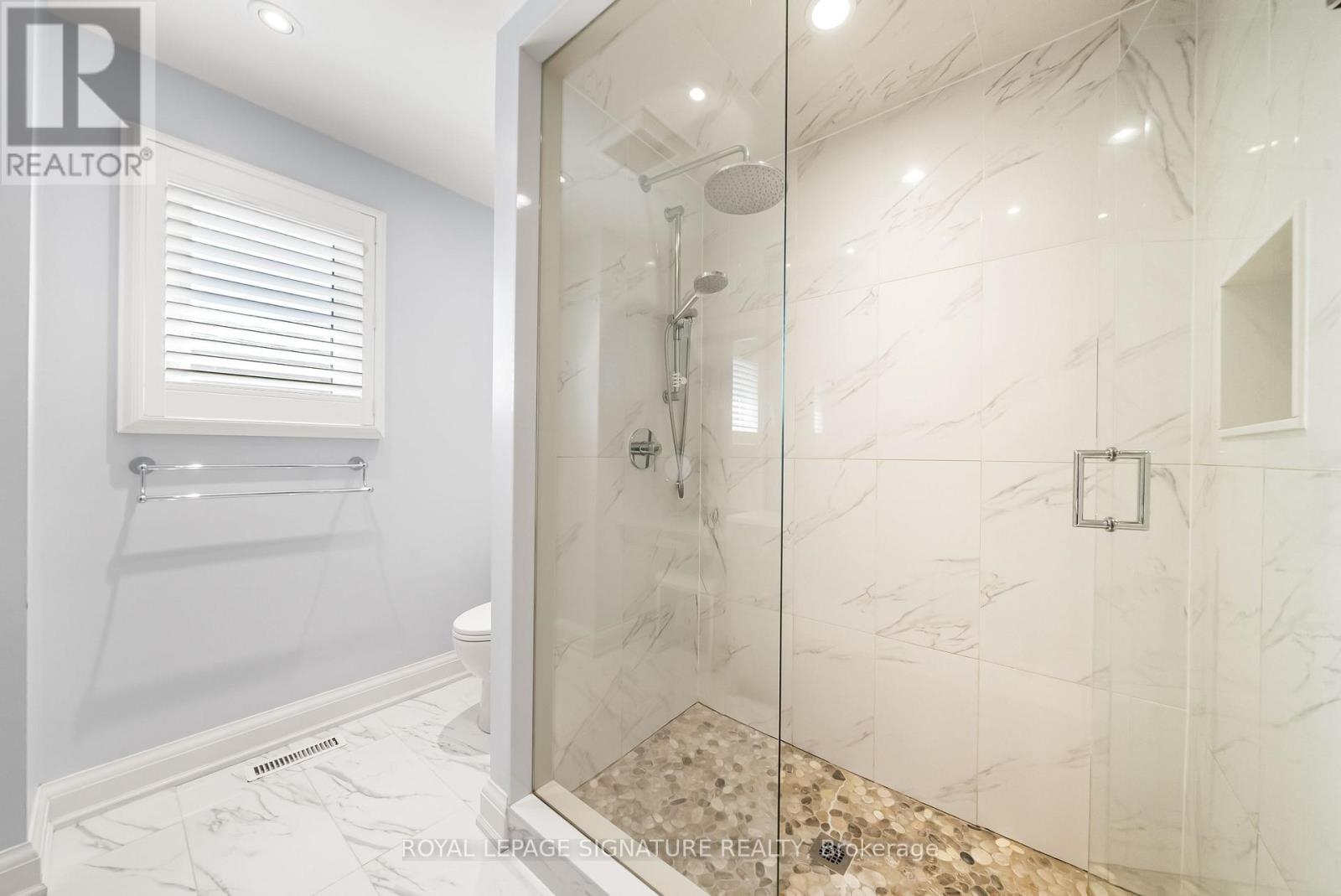 21 Sonny Street, Vaughan, Ontario  L6A 1B7 - Photo 27 - N12450459