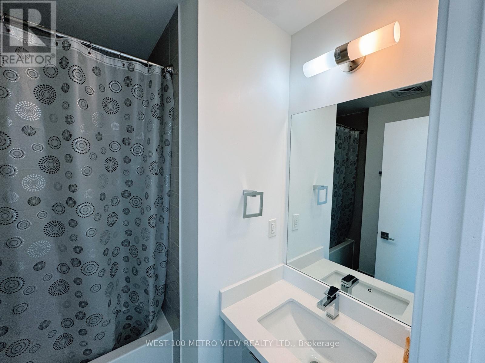 3702 - 2916 Highway 7, Vaughan, Ontario  L4K 0K6 - Photo 12 - N12433447