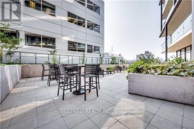 1702 - 125 Peter Street, Toronto, Ontario  M5V 2G9 - Photo 2 - C12450710