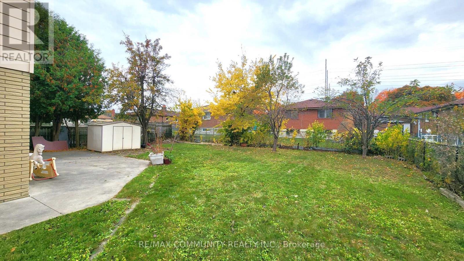 Main - 19 Purpledusk Trail, Toronto, Ontario  M1E 4C6 - Photo 13 - E12450725