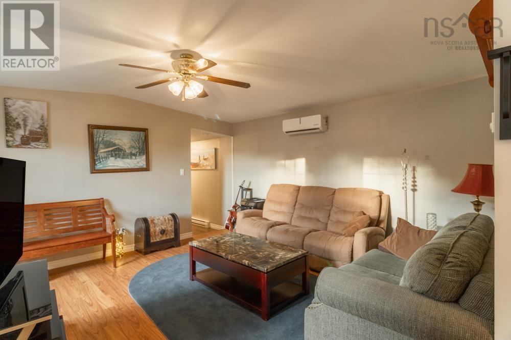 54 Mountian View Drive, Lake Echo, Nova Scotia  B3E 1B6 - Photo 10 - 202523752