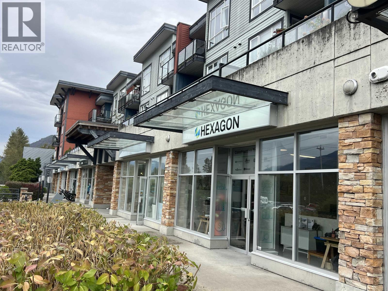 2 40437 Tantalus Road, Squamish, British Columbia  V0N 1T0 - Photo 3 - C8072674