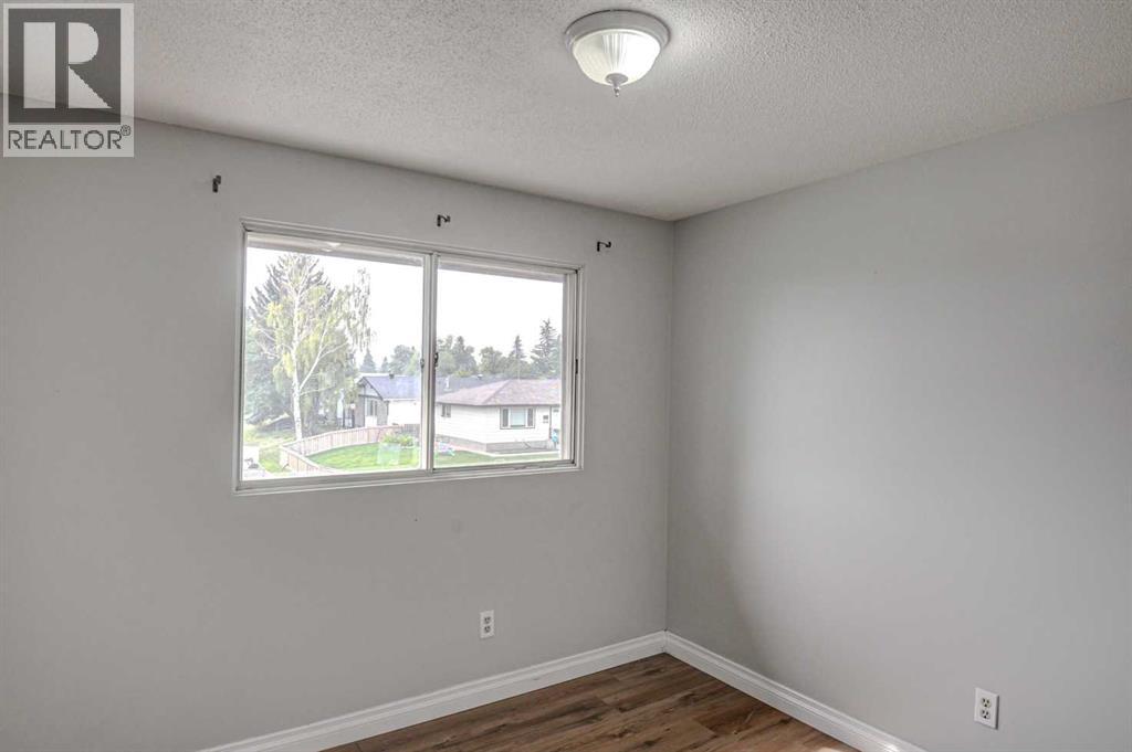 3014 Dover Crescent Se, Calgary, Alberta  T2B 1Y2 - Photo 7 - A2255740