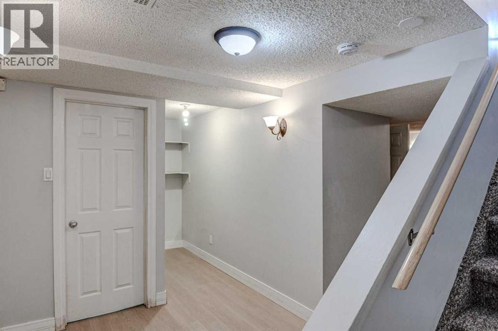 3014 Dover Crescent Se, Calgary, Alberta  T2B 1Y2 - Photo 11 - A2255740