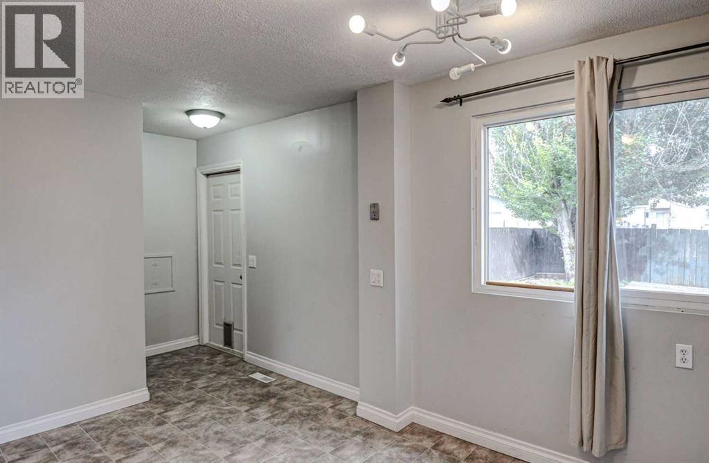 3014 Dover Crescent Se, Calgary, Alberta  T2B 1Y2 - Photo 6 - A2255740