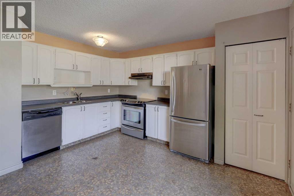 324 Ranchview Court Nw, Calgary, Alberta  T3G 1A6 - Photo 5 - A2259623
