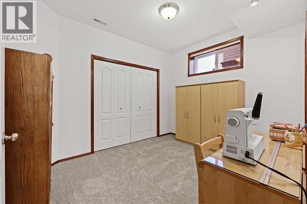 163 Douglasview Road Se, Calgary, Alberta  T2Z 0N6 - Photo 34 - A2260401