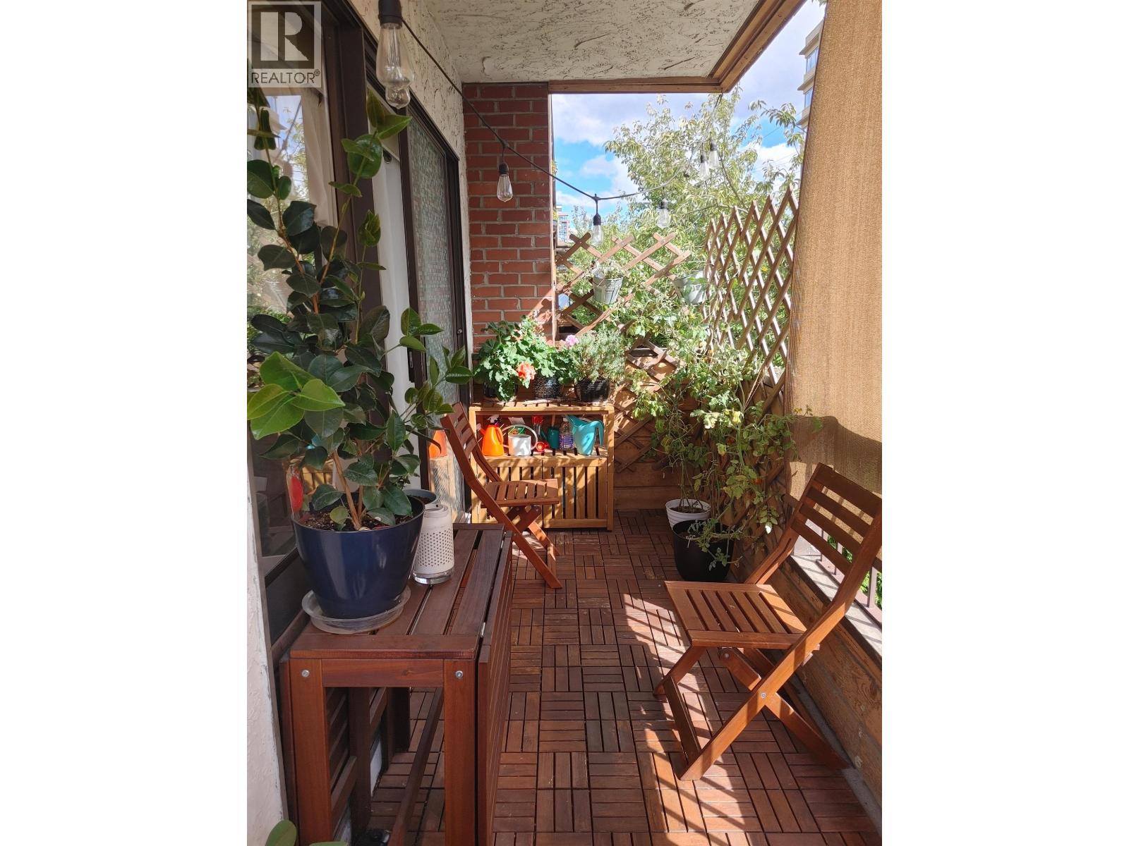 209 410 Agnes Street, New Westminster, British Columbia  V3L 1G1 - Photo 11 - R3055668
